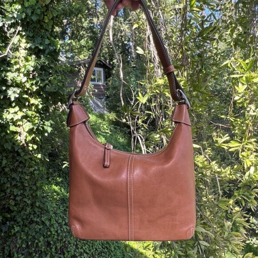 VINTAGE COACH Y2K Smooth Tan Leather Shoulder Bag with Silver Hardware AUTHENTIC